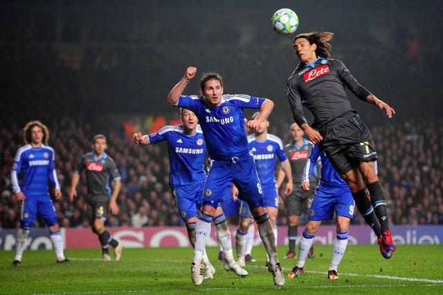 亚马尔与19岁女网红购物被偷拍 她有140多万粉丝